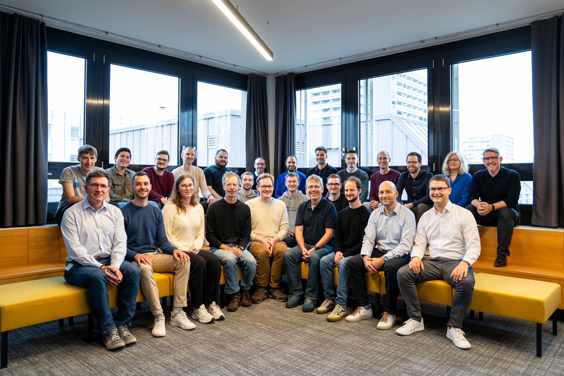 Gruppenfoto x-cellent technologies